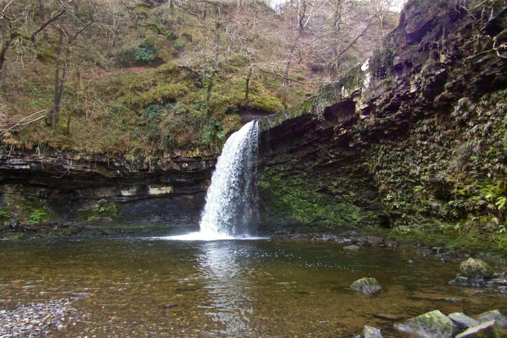 Mellte Avenue - Waterfalls House Pontneddfechan Exterior photo